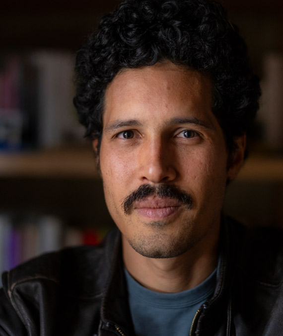 jorge caraballo cordovez menoutofthebox 570x676